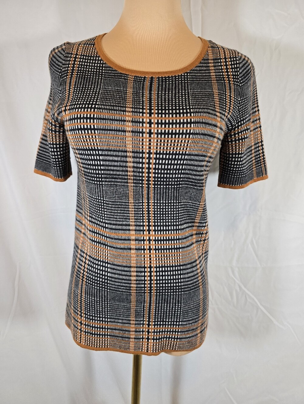 Ann Taylor Black and Orange Plaid Short Sleeve Knit Top